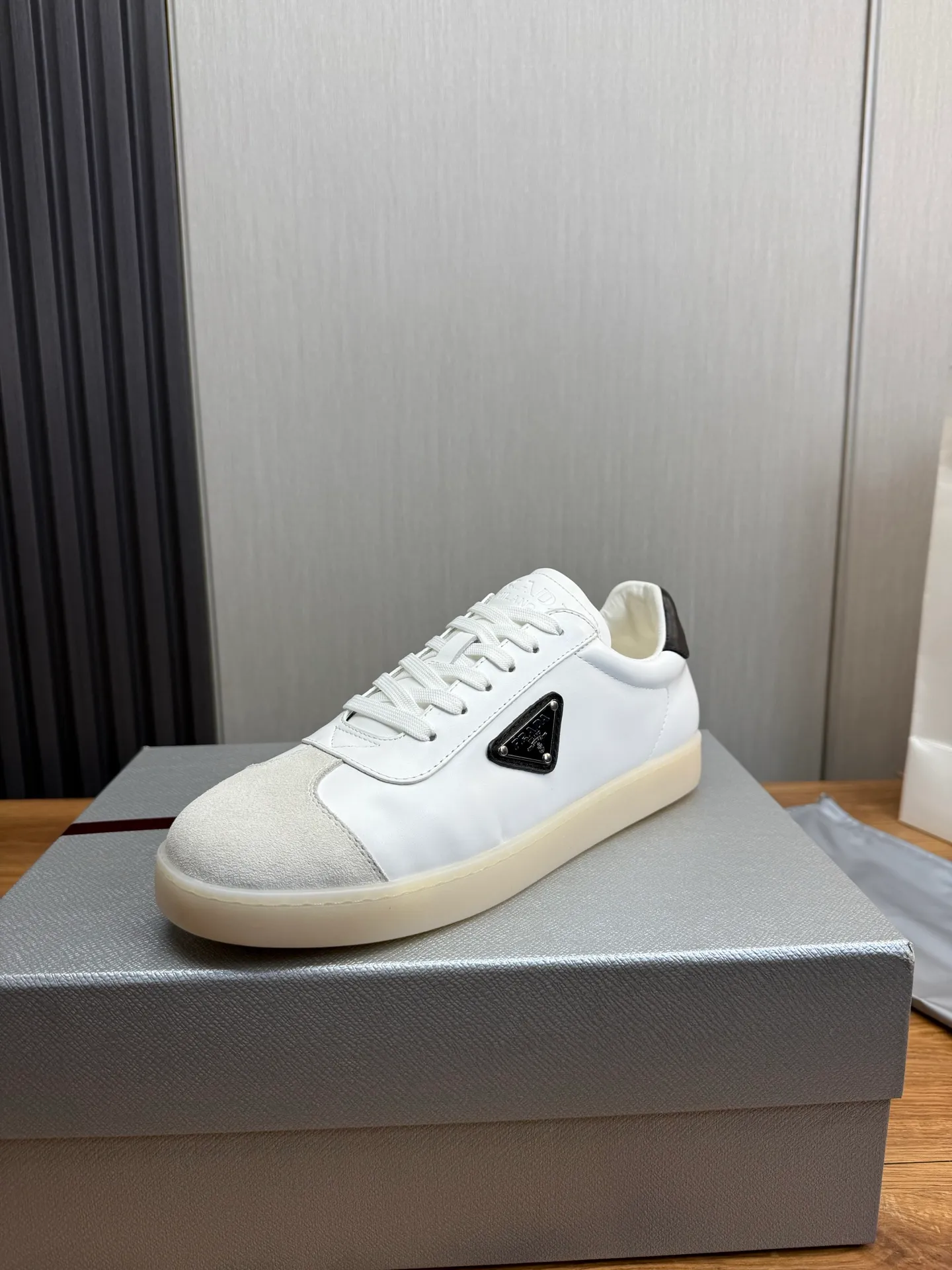 Factory price 540💰 [PRADA] Popular items in men’s shoe counters, synchronized with the official website, 1 high-quality shipment ✔️Original frosted cowhide + cowhide lining, 1🆚1 replica, original sole, 38-45 (customized at 45, non-refundable)
